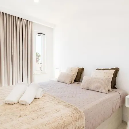 White - Ocean View Albufeira